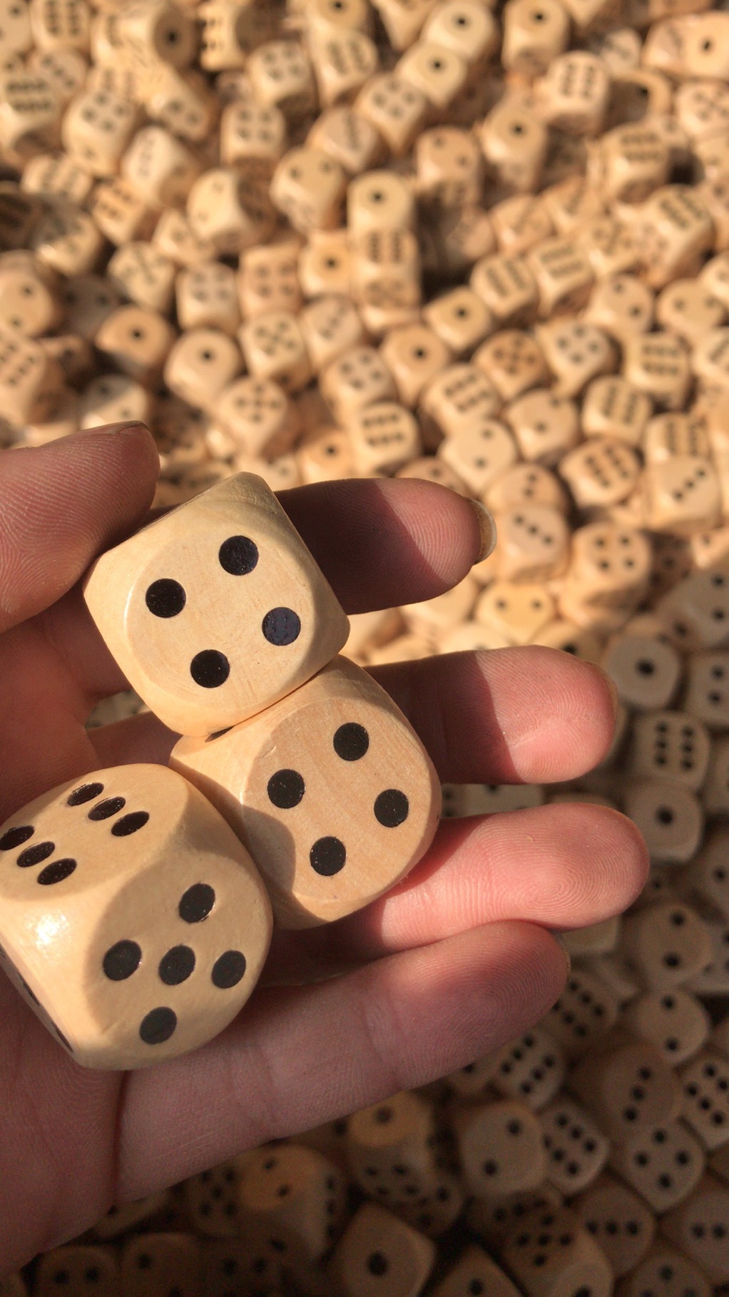 12PCS 16mm Wooden Dice Dots D6 - Party Games Gamecube 리뷰 및 가격